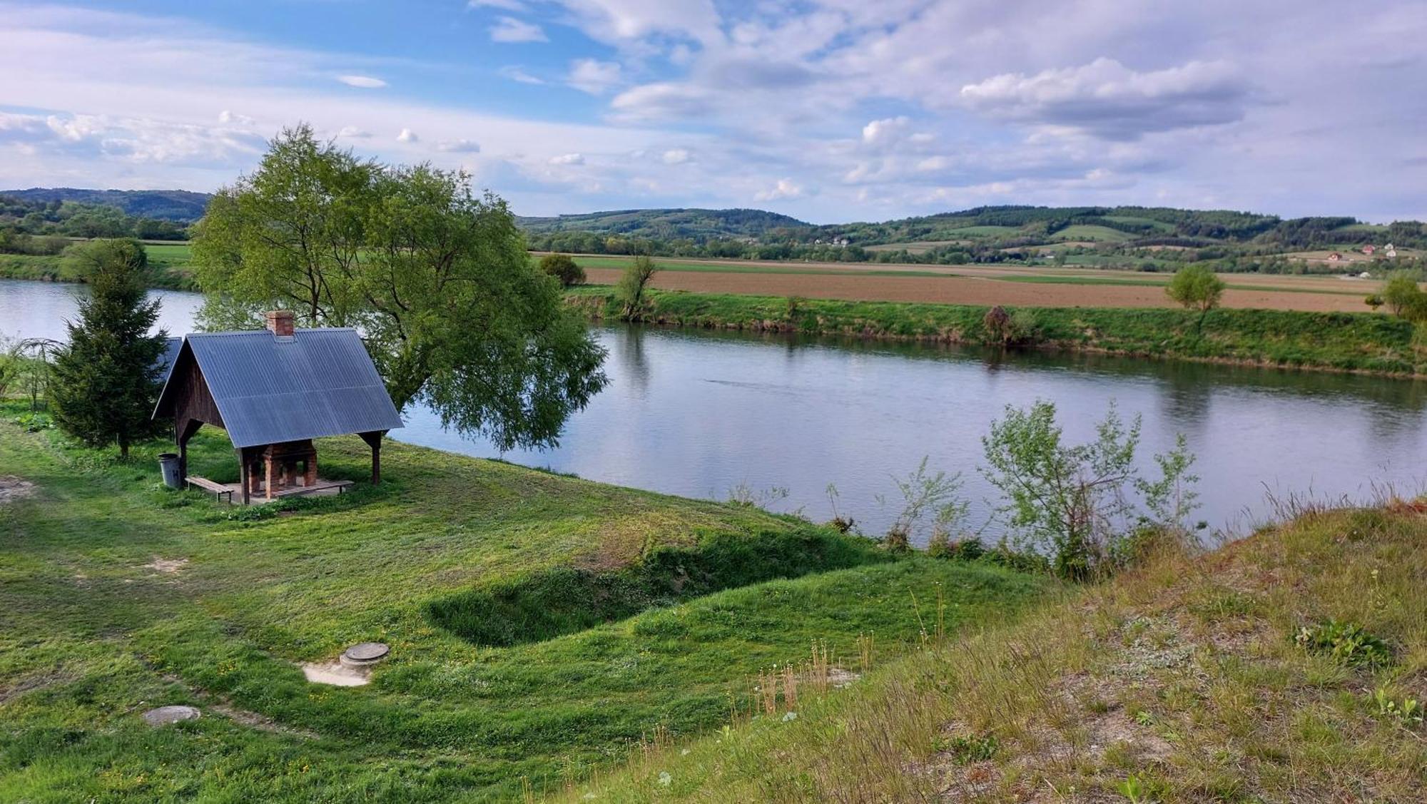 Dom Nad Dolina Sanu Villa Ruszelczyce Buitenkant foto